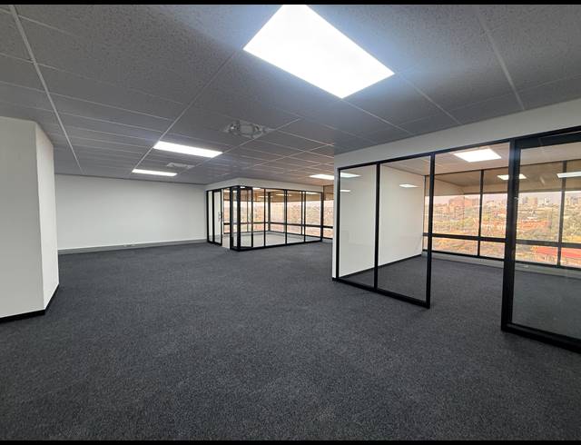 265M² OFFICE TO LET IN BRAAMFONTEIN WERF